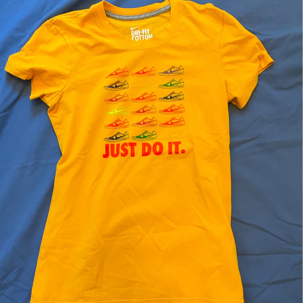 Nike yellow t shirt, small